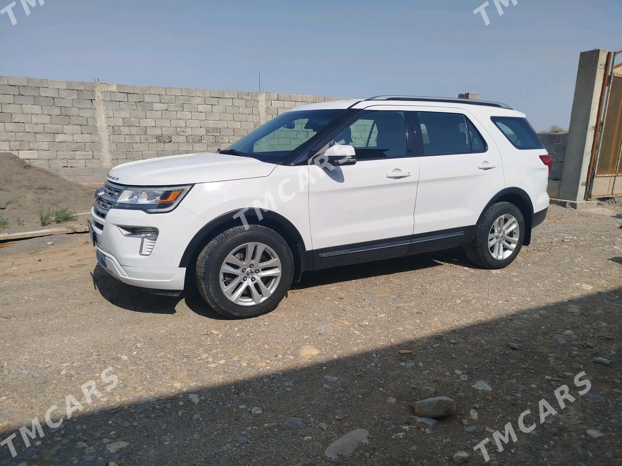 Ford Explorer 2018 - 300 000 TMT - Ашхабад - img 4