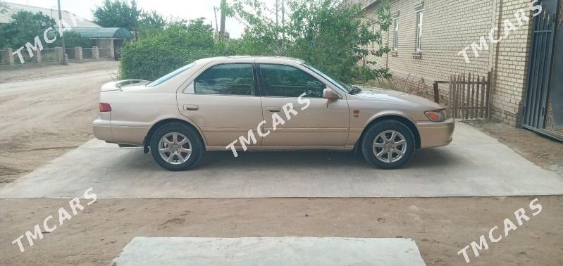 Toyota Camry 1999 - 110 000 TMT - Ходжамбаз - img 4