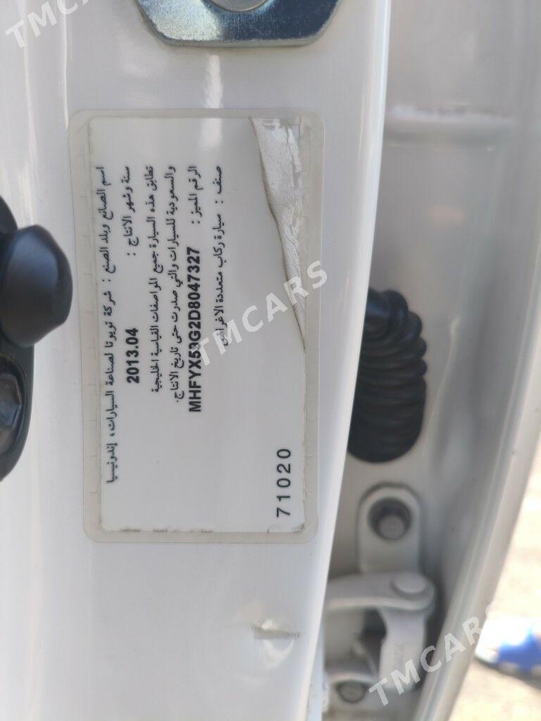 Toyota Fortuner 2013 - 320 000 TMT - Türkmenbaşy - img 6