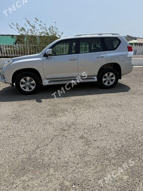 Toyota Land Cruiser Prado 2011 - 443 250 TMT - Туркменбаши - img 3