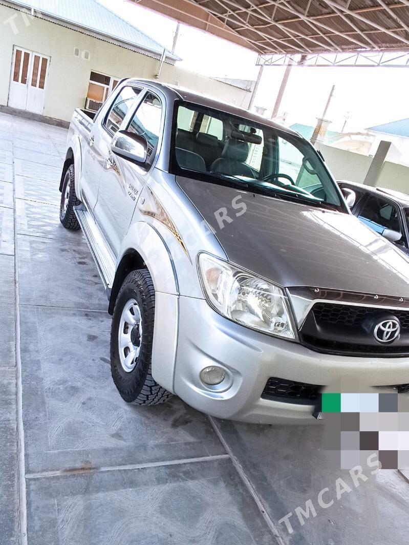 Toyota Hilux 2011 - 275 000 TMT - Balkanabat - img 5