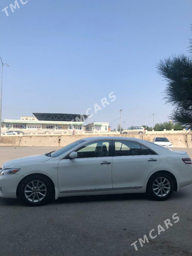 Toyota Camry 2010 - 170 000 TMT - 11 mkr - img 3