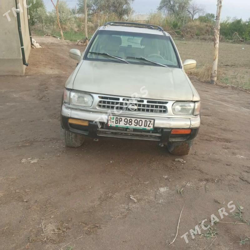 Nissan Pathfinder 1996 - 46 000 TMT - Гурбансолтан Едже - img 5