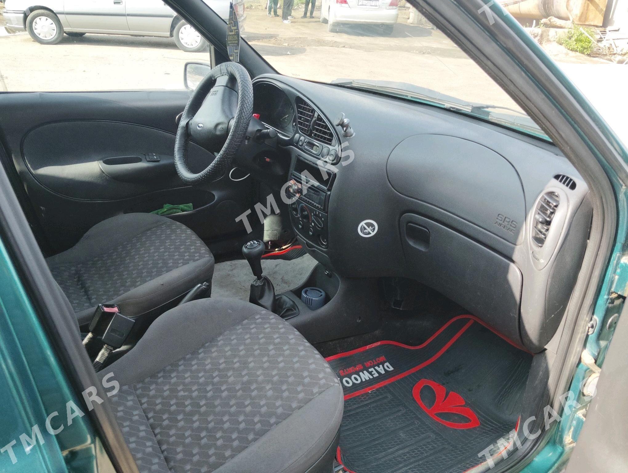 Ford Fiesta 2001 - 30 000 TMT - Дашогуз - img 3