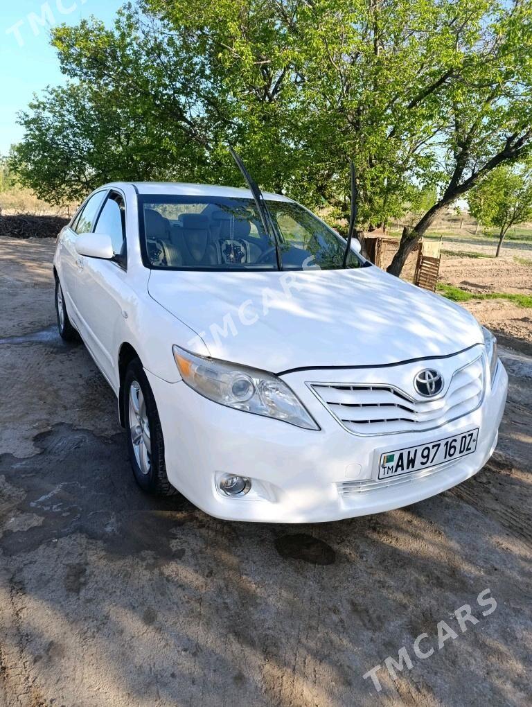 Toyota Camry 2010 - 140 000 TMT - Köneürgenç - img 3