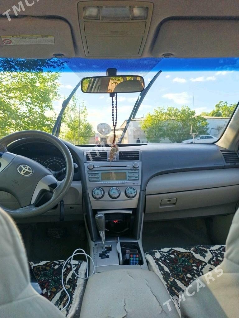 Toyota Camry 2010 - 140 000 TMT - Köneürgenç - img 4