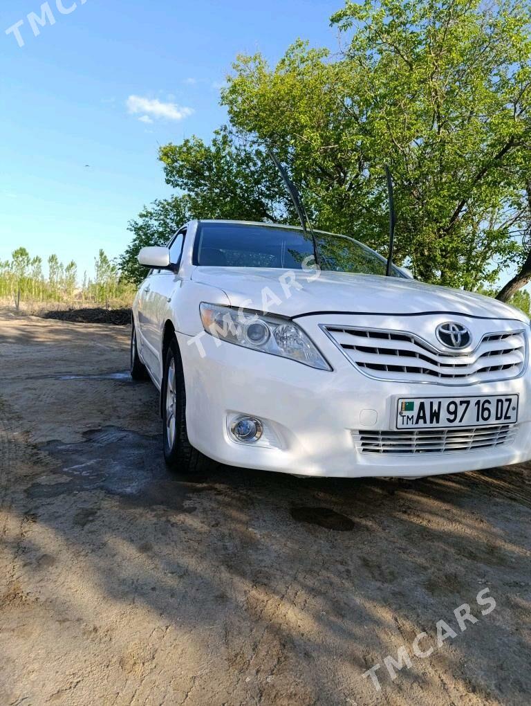 Toyota Camry 2010 - 140 000 TMT - Köneürgenç - img 8