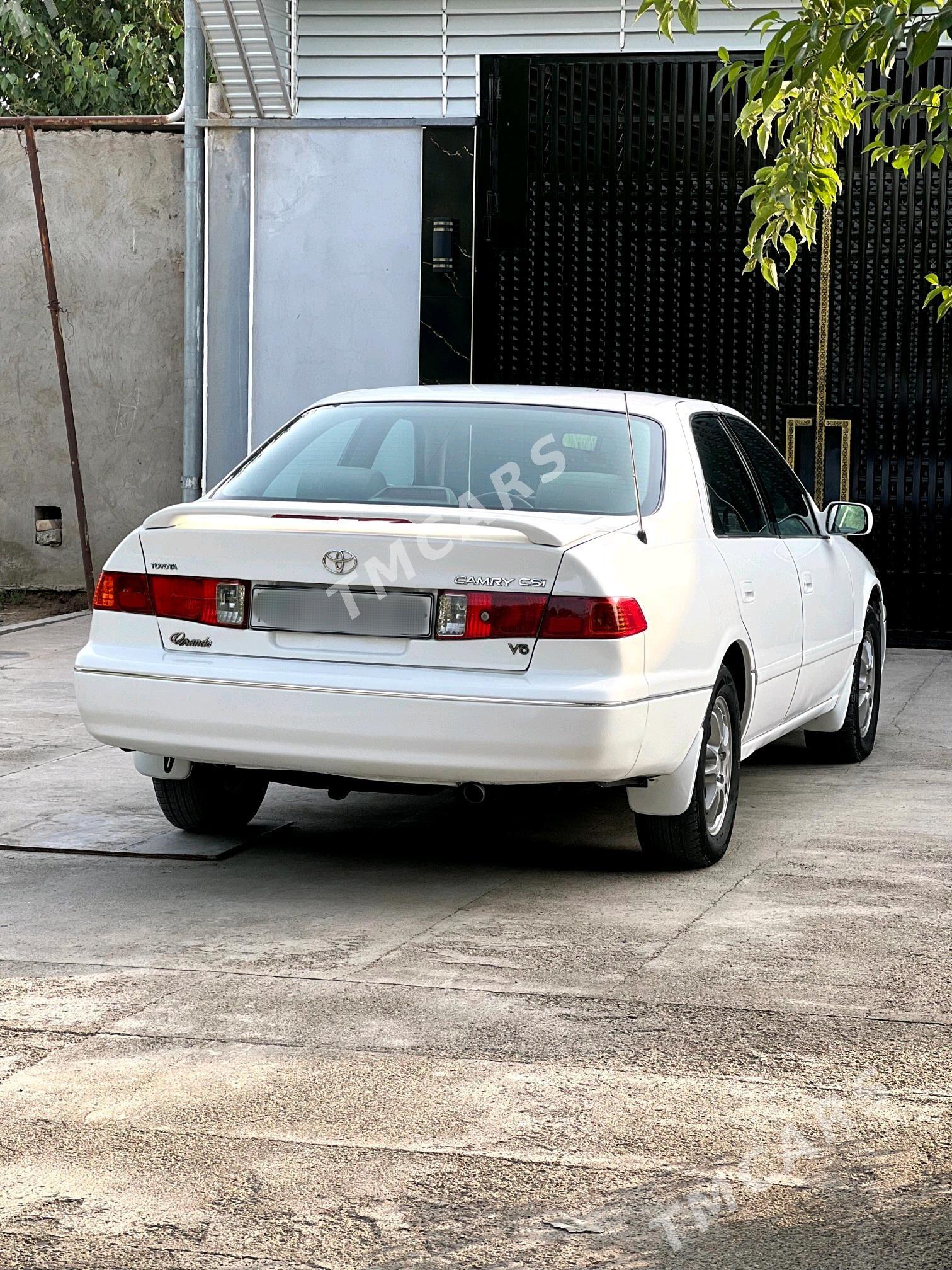 Toyota Camry 2000 - 118 000 TMT - Теджен - img 4