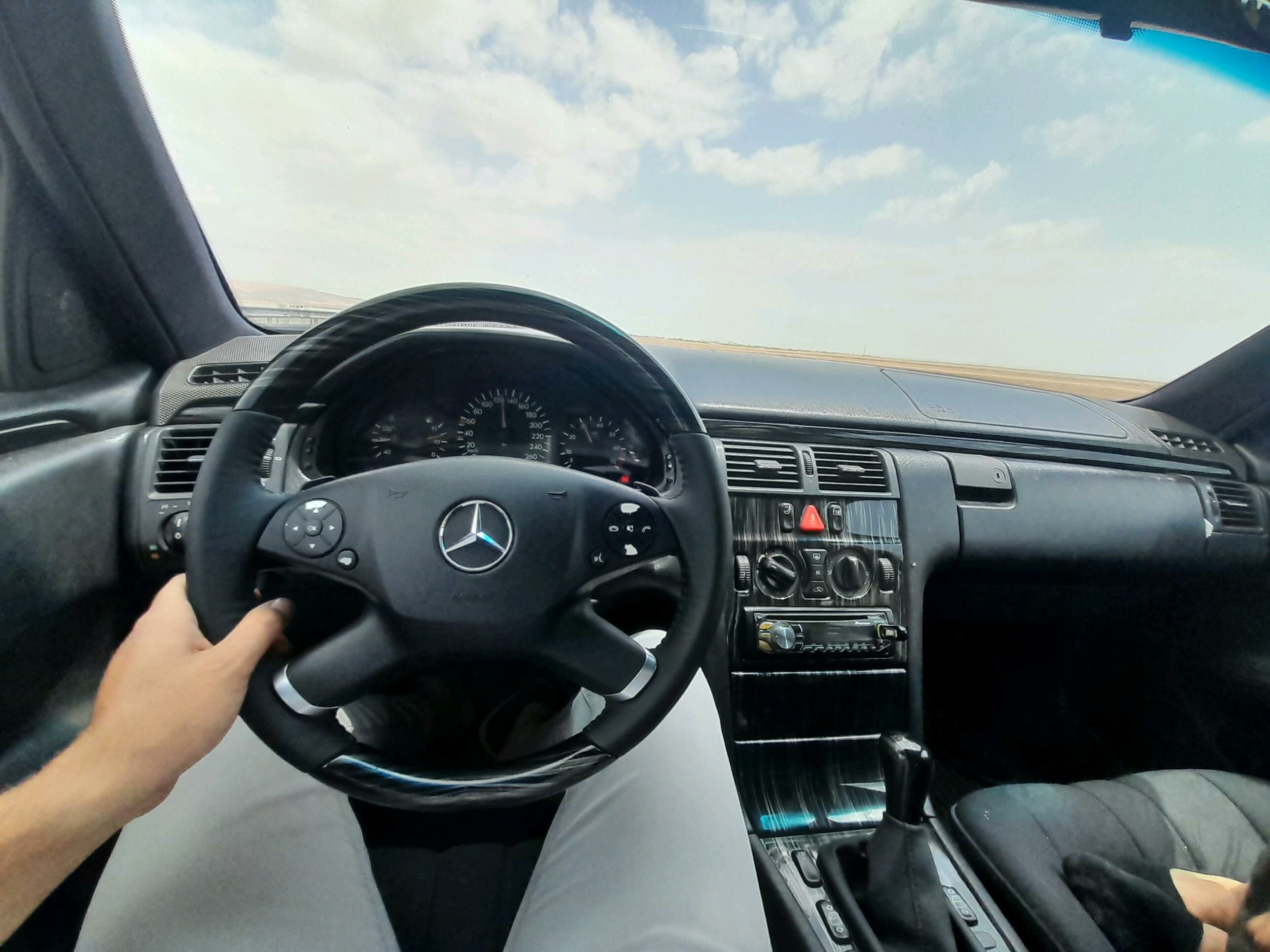Mercedes-Benz E320 1998 - 95 000 TMT - Gumdag - img 7