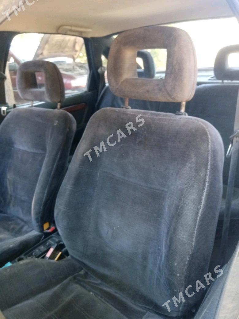 Opel Vectra 1993 - 33 000 TMT - Гурбансолтан Едже - img 1