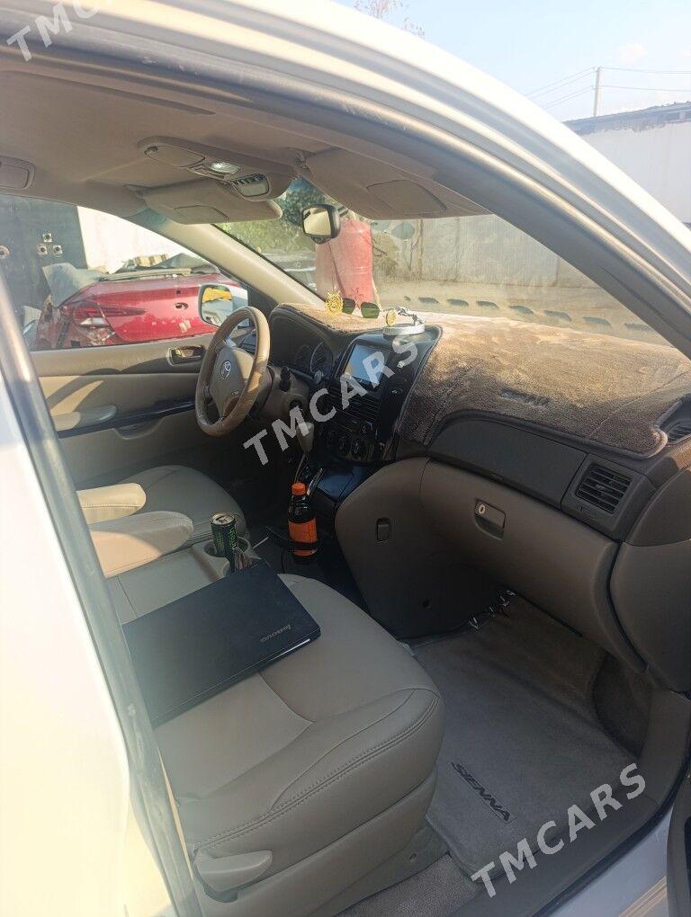 Toyota Sienna 2005 - 230 000 TMT - Багир - img 2
