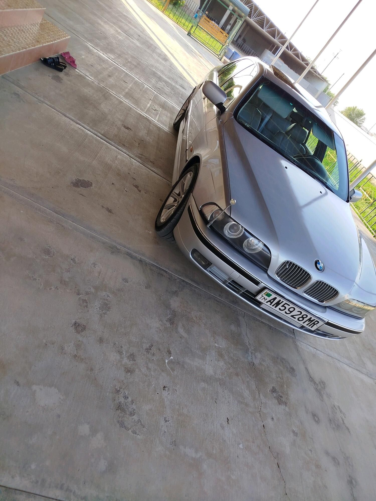 BMW E39 1999 - 105 000 TMT - Mary - img 6