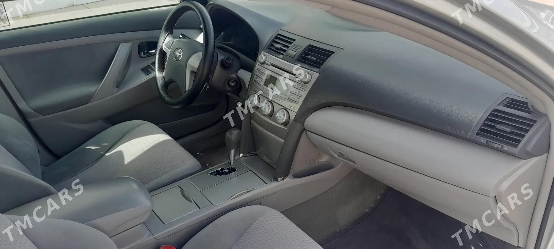 Toyota Camry 2011 - 183 000 TMT - Бузмеин - img 6