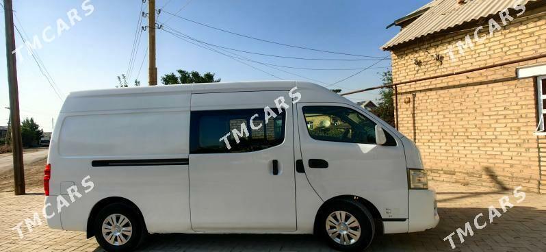 Toyota Hiace 2016 - 320 000 TMT - Türkmengala - img 5