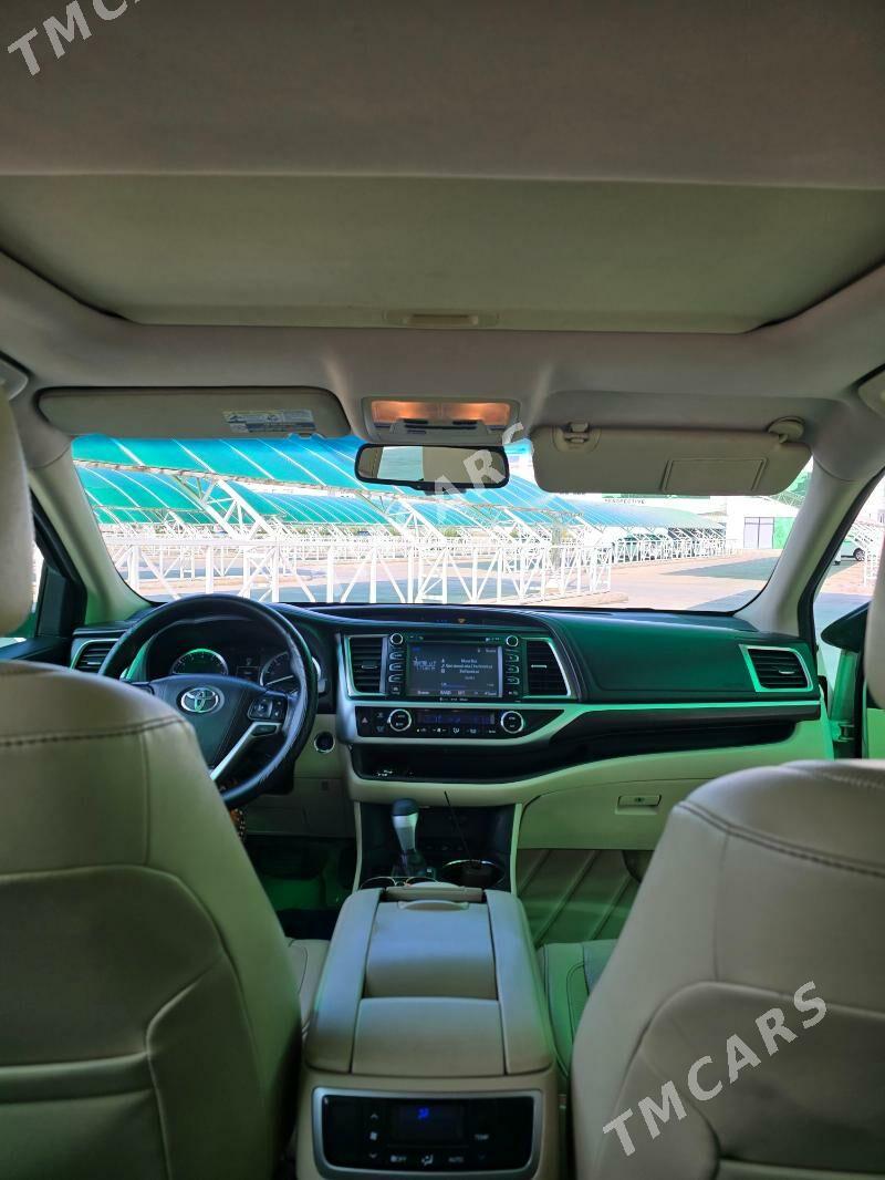 Toyota Highlander 2017 - 400 000 TMT - Aşgabat - img 6
