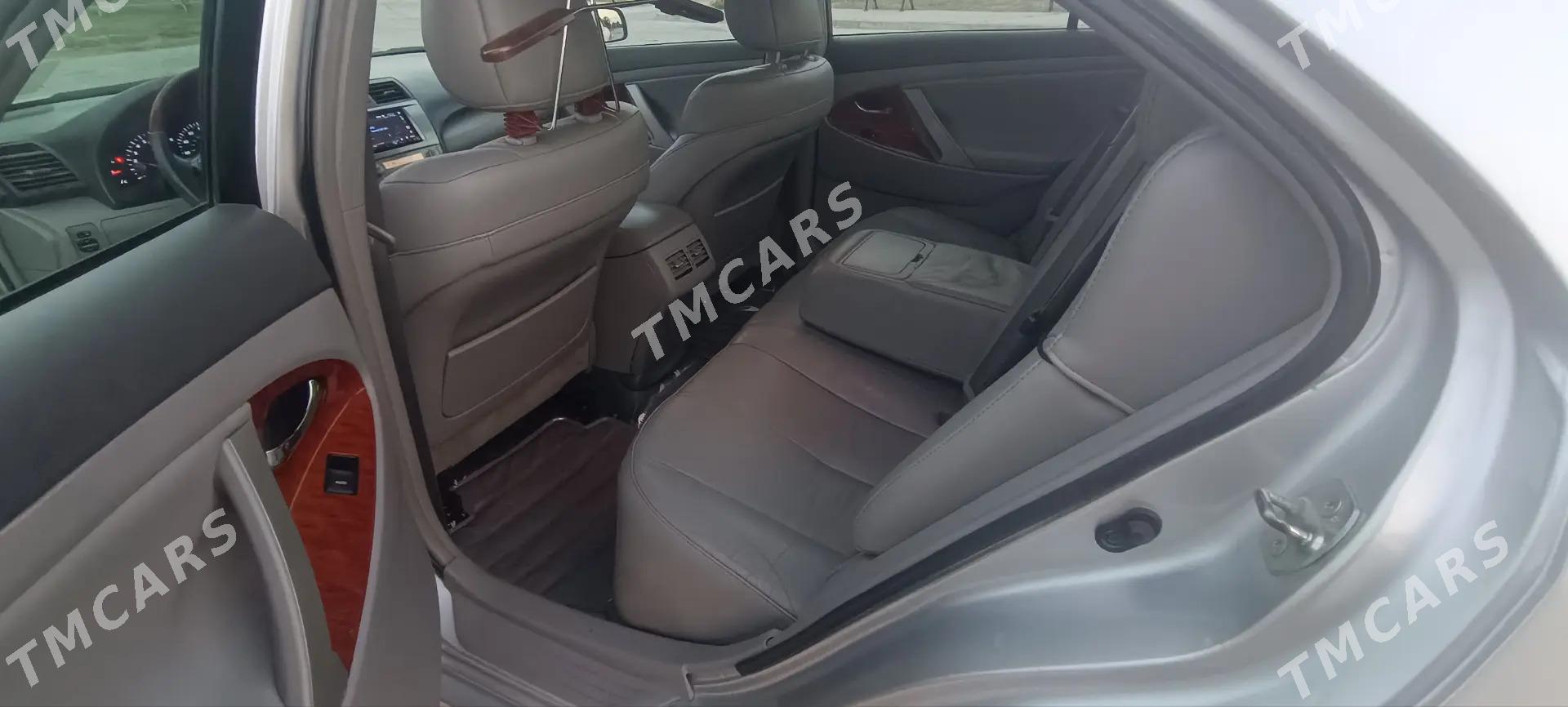 Toyota Camry 2010 - 210 000 TMT - Туркменабат - img 4