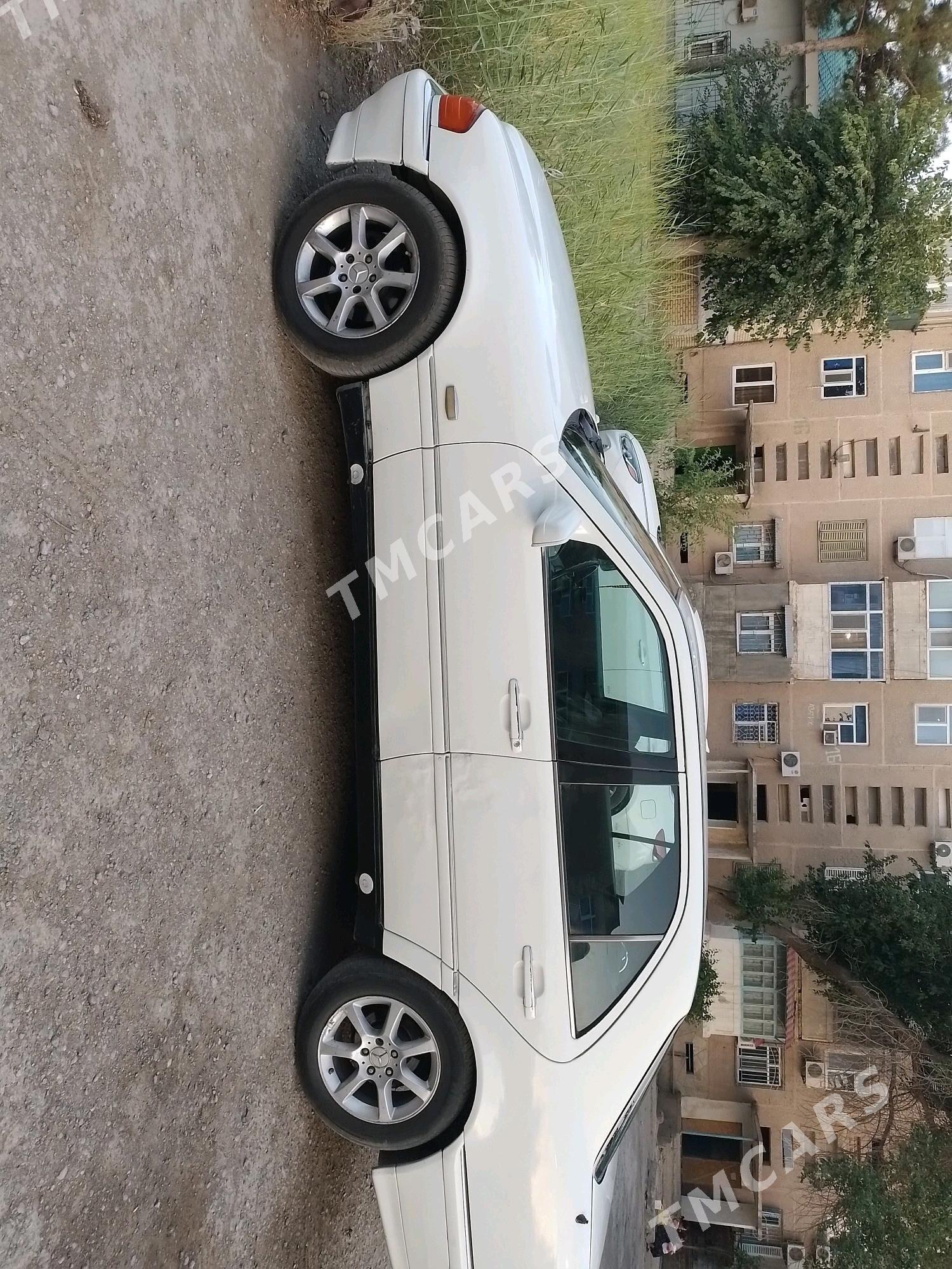Mercedes-Benz C-Class 1995 - 50 000 TMT - Туркменабат - img 4