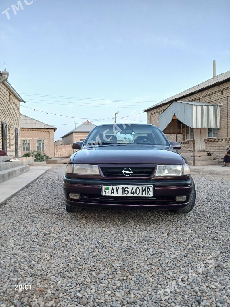 Opel Vectra 1993 - 40 000 TMT - Мары - img 6