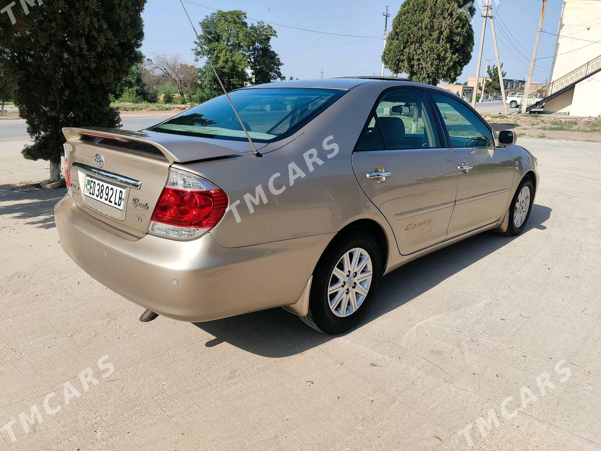 Toyota Camry 2002 - 190 000 TMT - Halaç - img 6