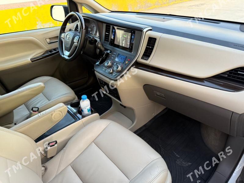 Toyota Sienna 2018 - 410 000 TMT - Ашхабад - img 8