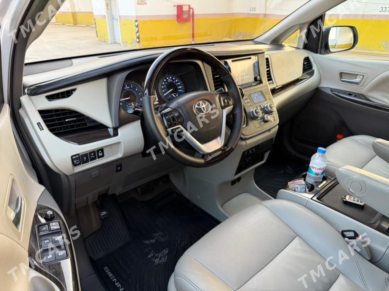 Toyota Sienna 2018 - 410 000 TMT - Ашхабад - img 9