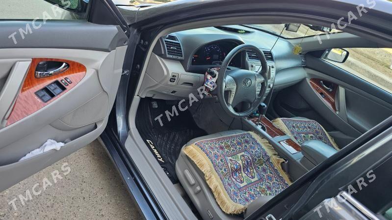 Toyota Camry 2010 - 200 000 TMT - Мары - img 6