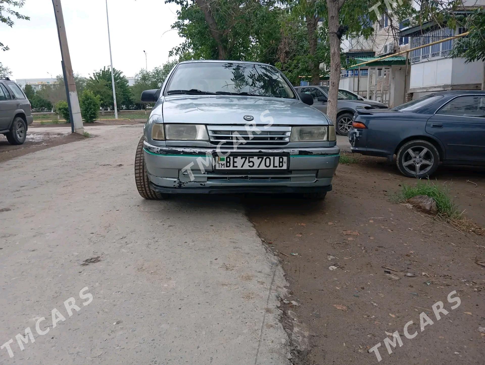 Opel Vectra 1990 - 30 000 TMT - Чарджоу - img 2