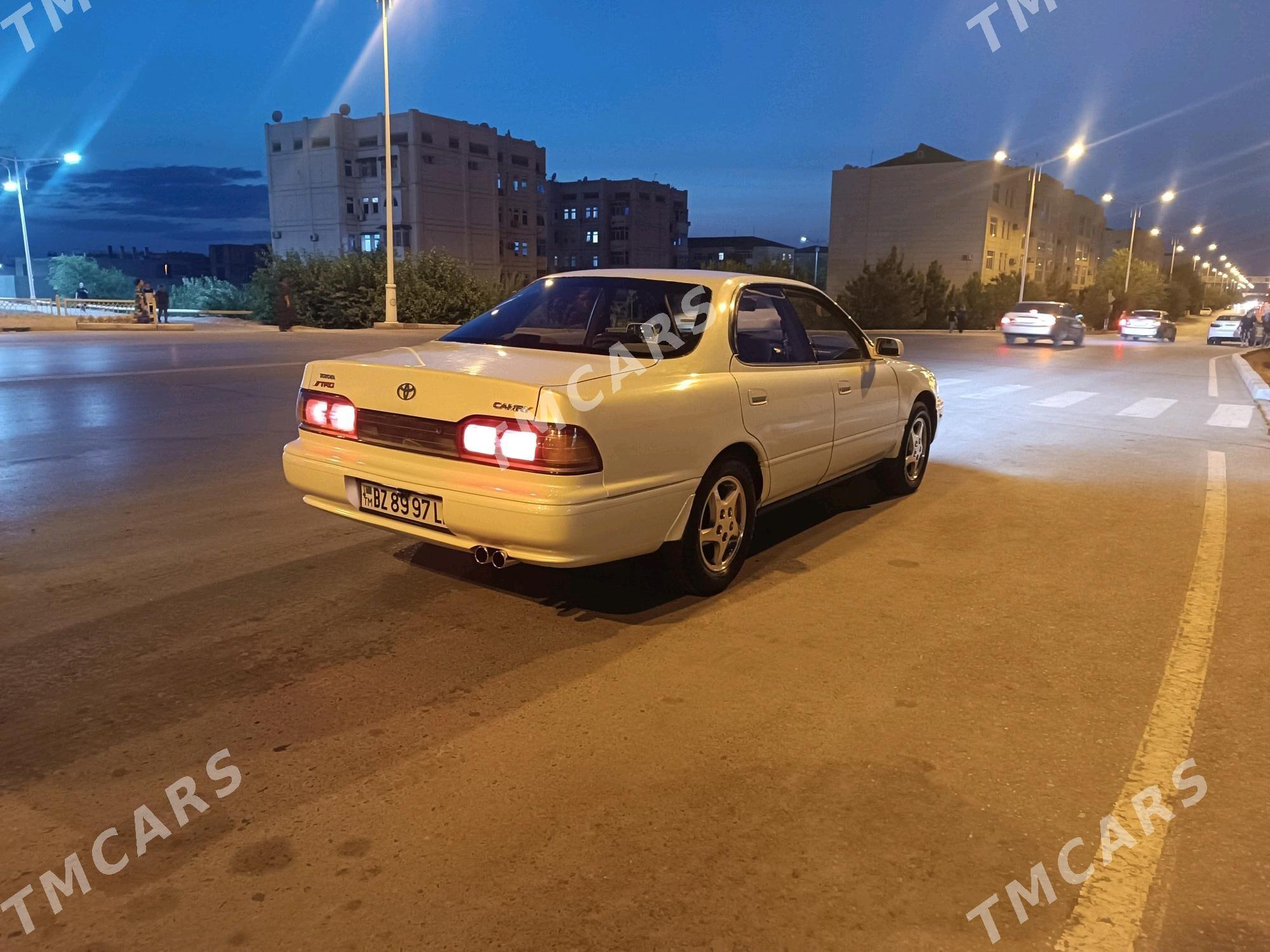 Toyota Vista 1992 - 70 000 TMT - Туркменабат - img 3