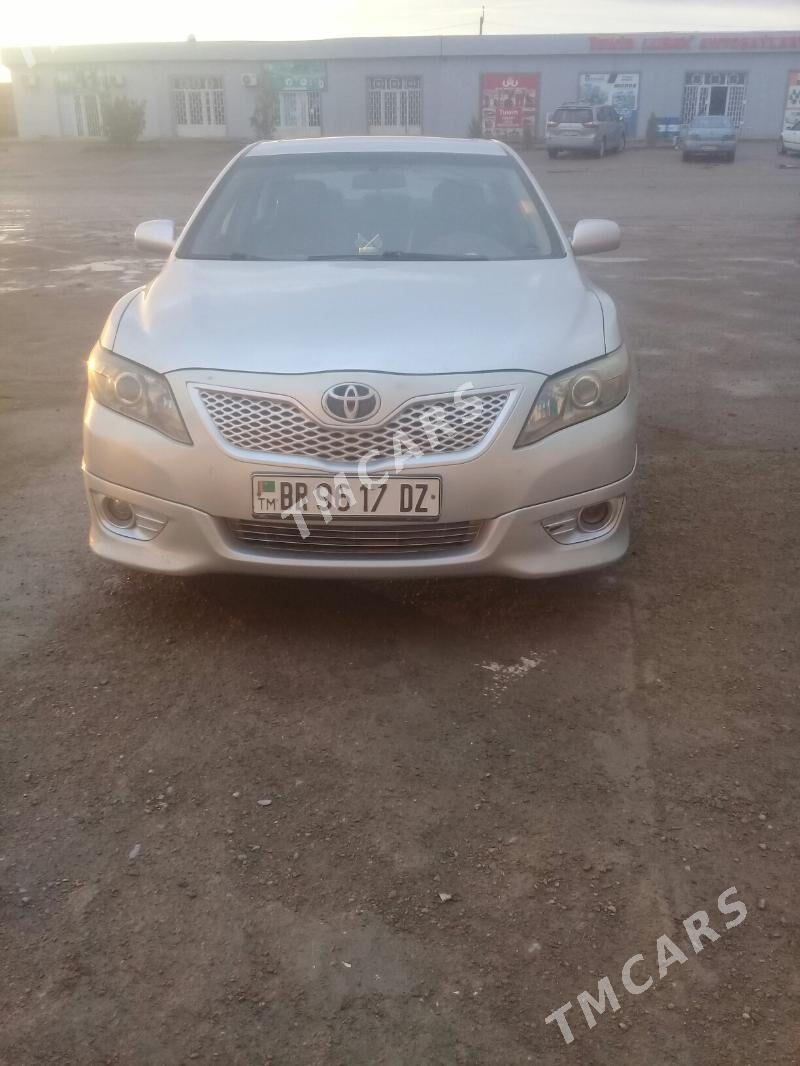 Toyota Camry 2011 - 200 000 TMT - Гурбансолтан Едже - img 6