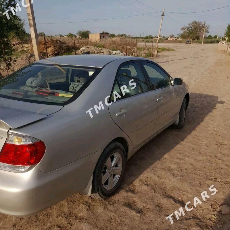 Toyota Camry 2002 - 135 000 TMT - Köneürgenç - img 4