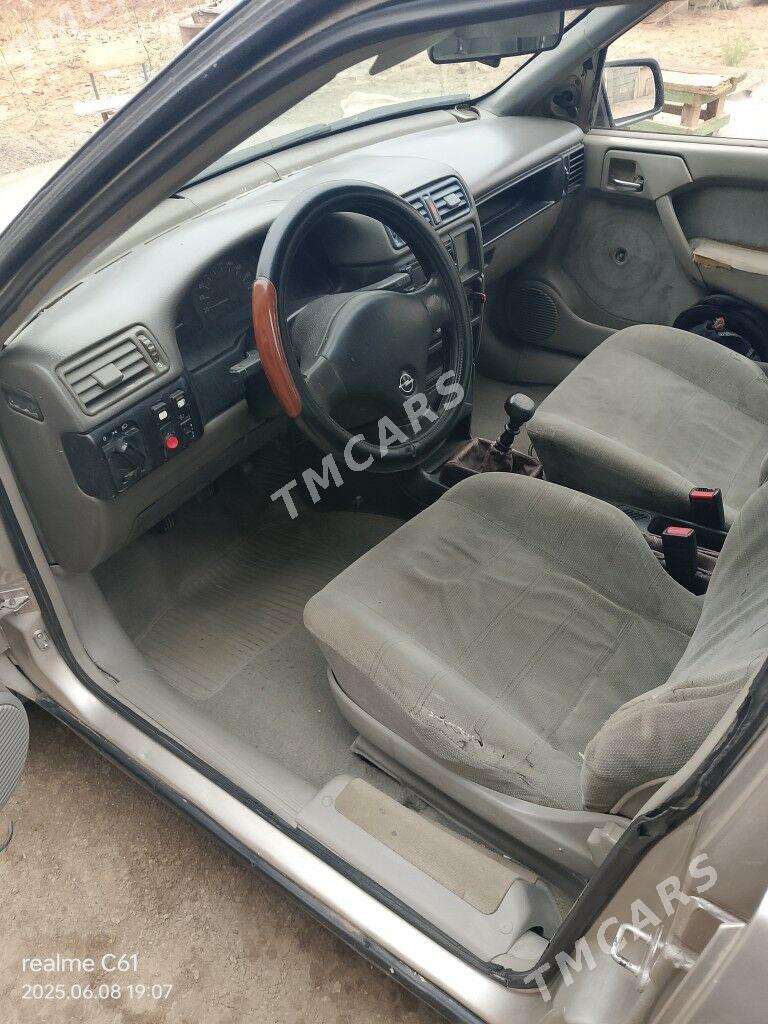 Opel Vectra 1991 - 35 000 TMT - Болдумсаз - img 8