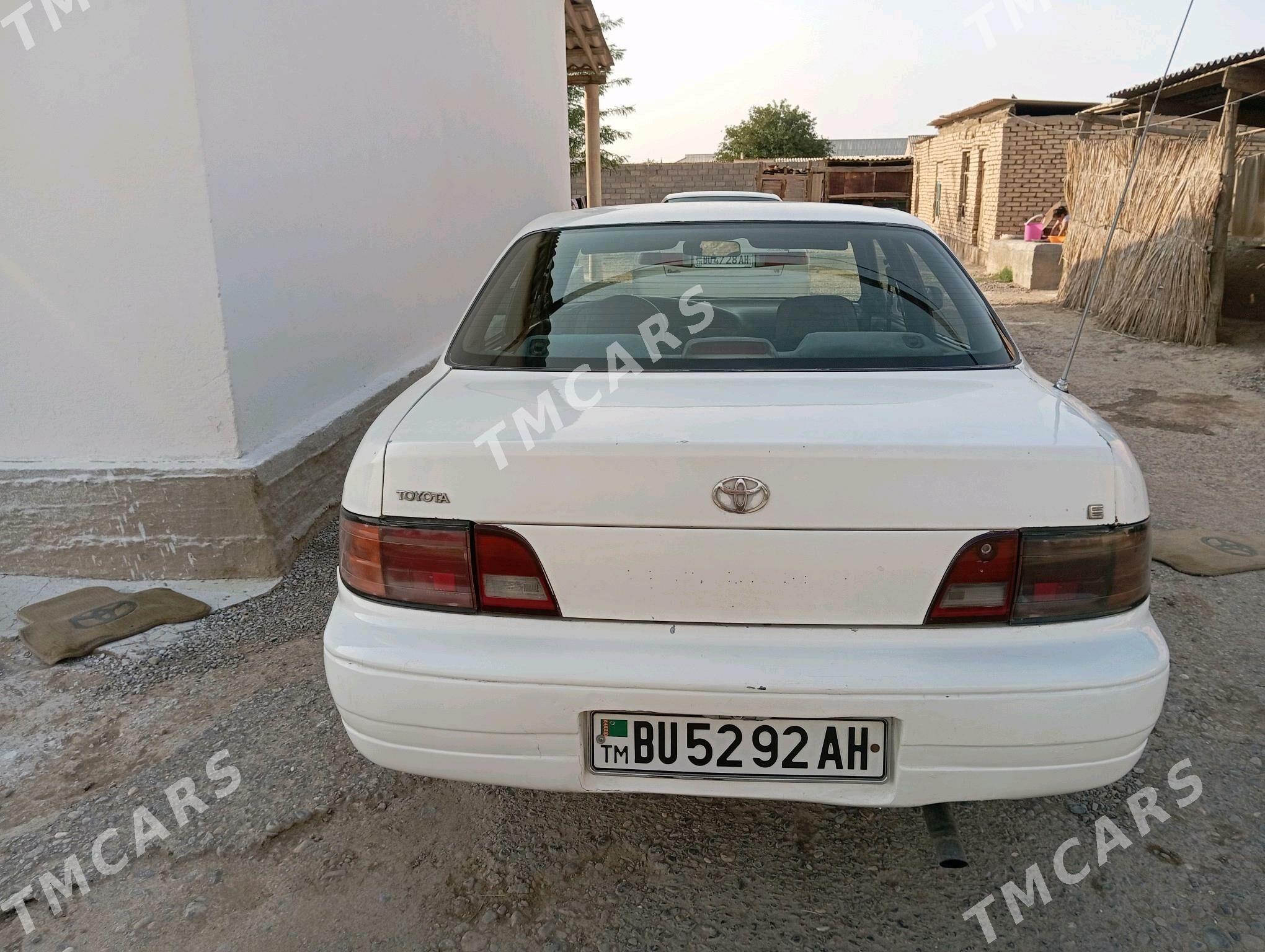 Toyota Camry 1993 - 65 000 TMT - Кака - img 2