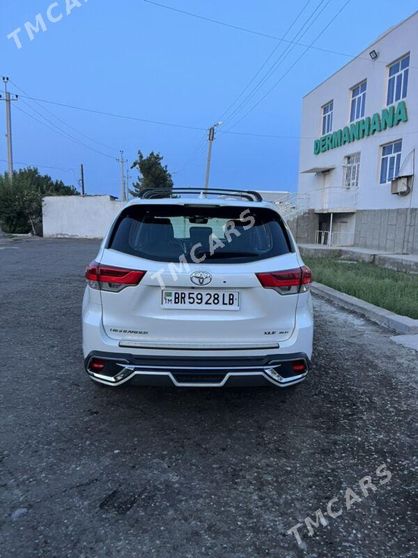 Toyota Highlander 2018 - 407 000 TMT - Дянев - img 4
