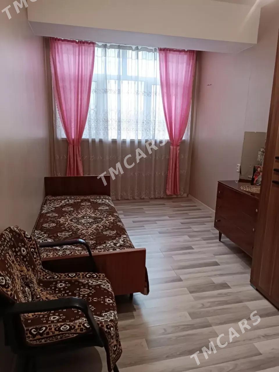 МИРА-АЗАДИ 4/1-ЭТАЖ 2-КОМ - Aşgabat - img 4