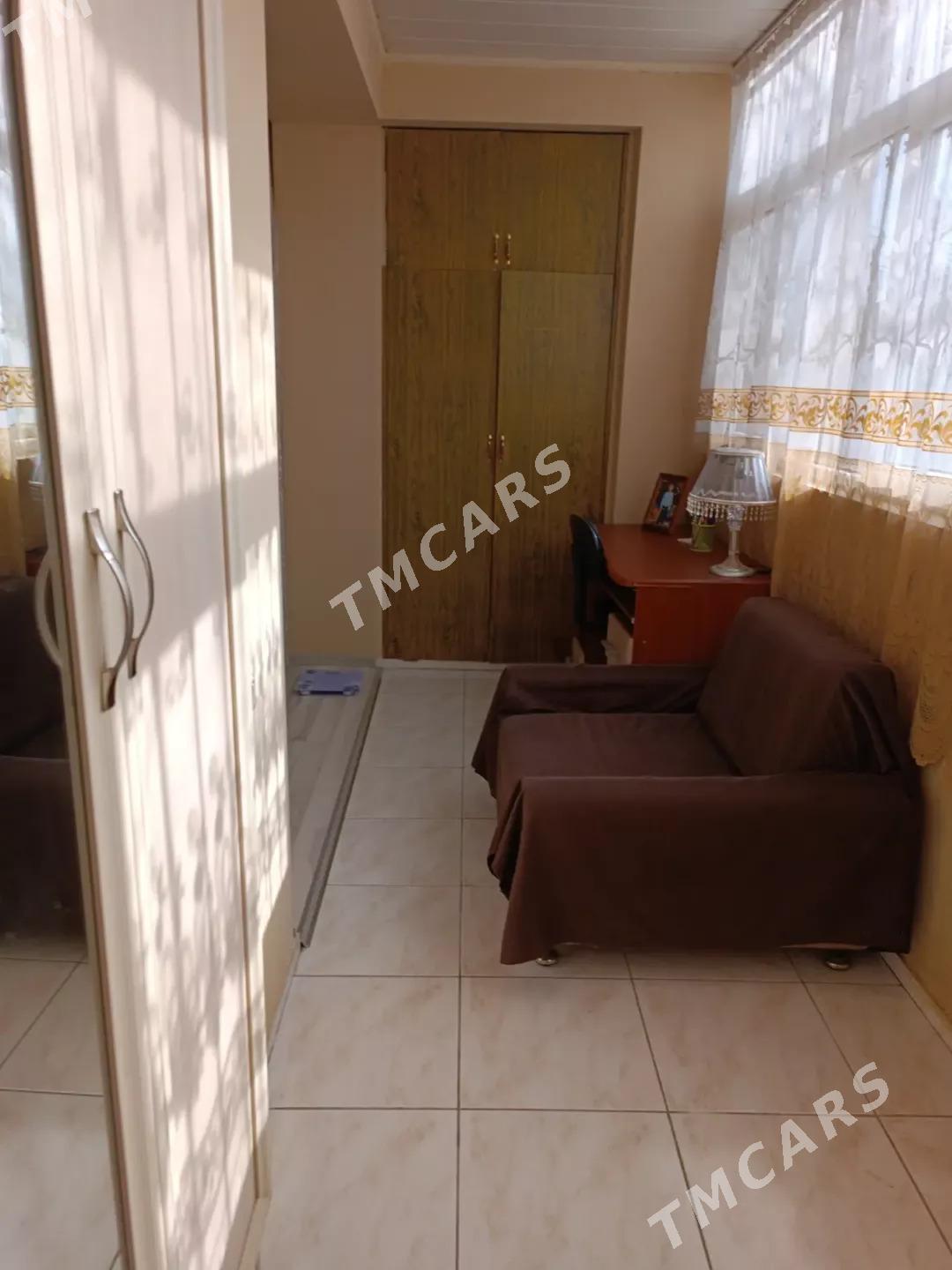 МИРА-АЗАДИ 4/1-ЭТАЖ 2-КОМ - Aşgabat - img 8