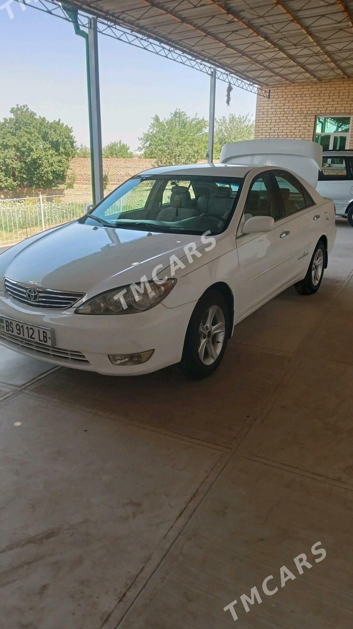 Toyota Camry 2003 - 140 000 TMT - Halaç - img 5