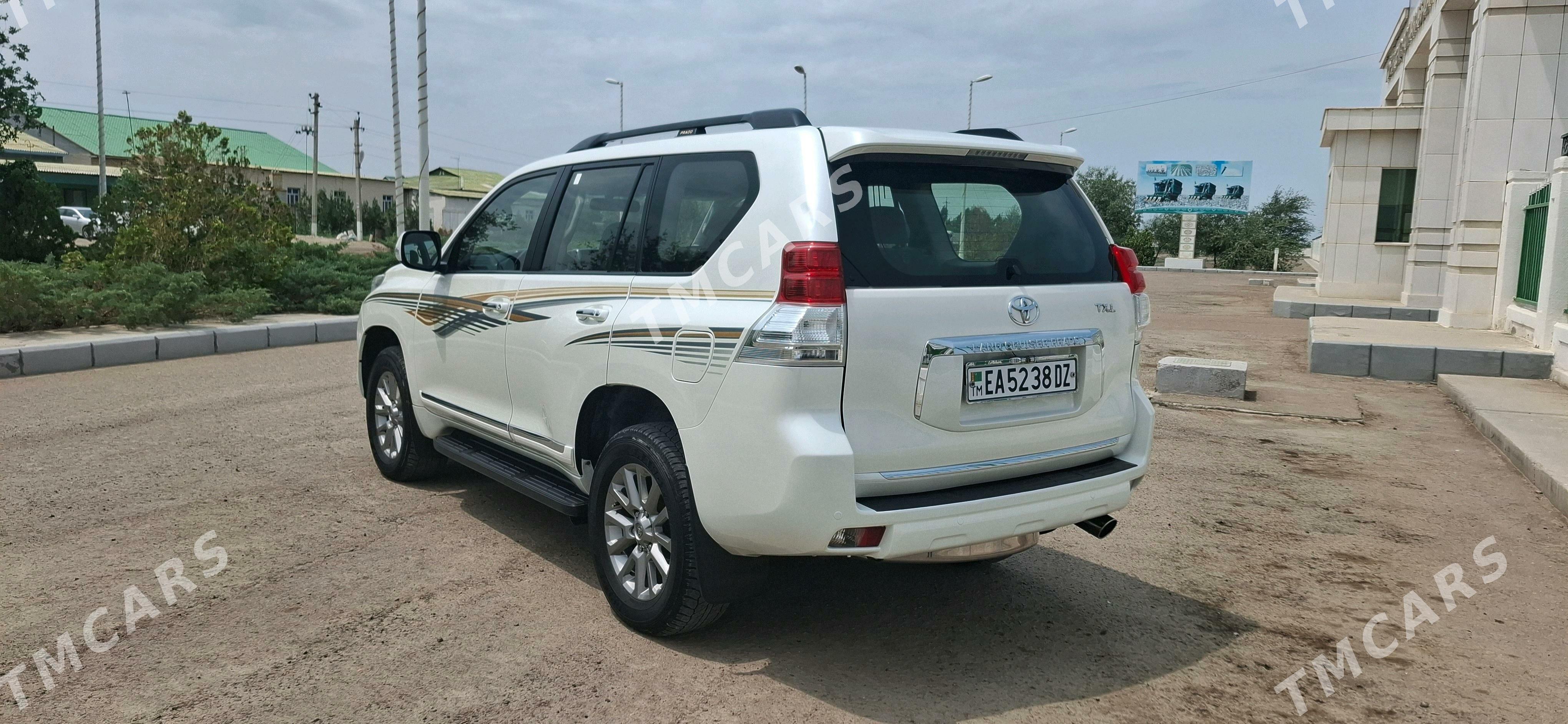 Toyota Land Cruiser Prado 2013 - 495 000 TMT - Кёнеургенч - img 5
