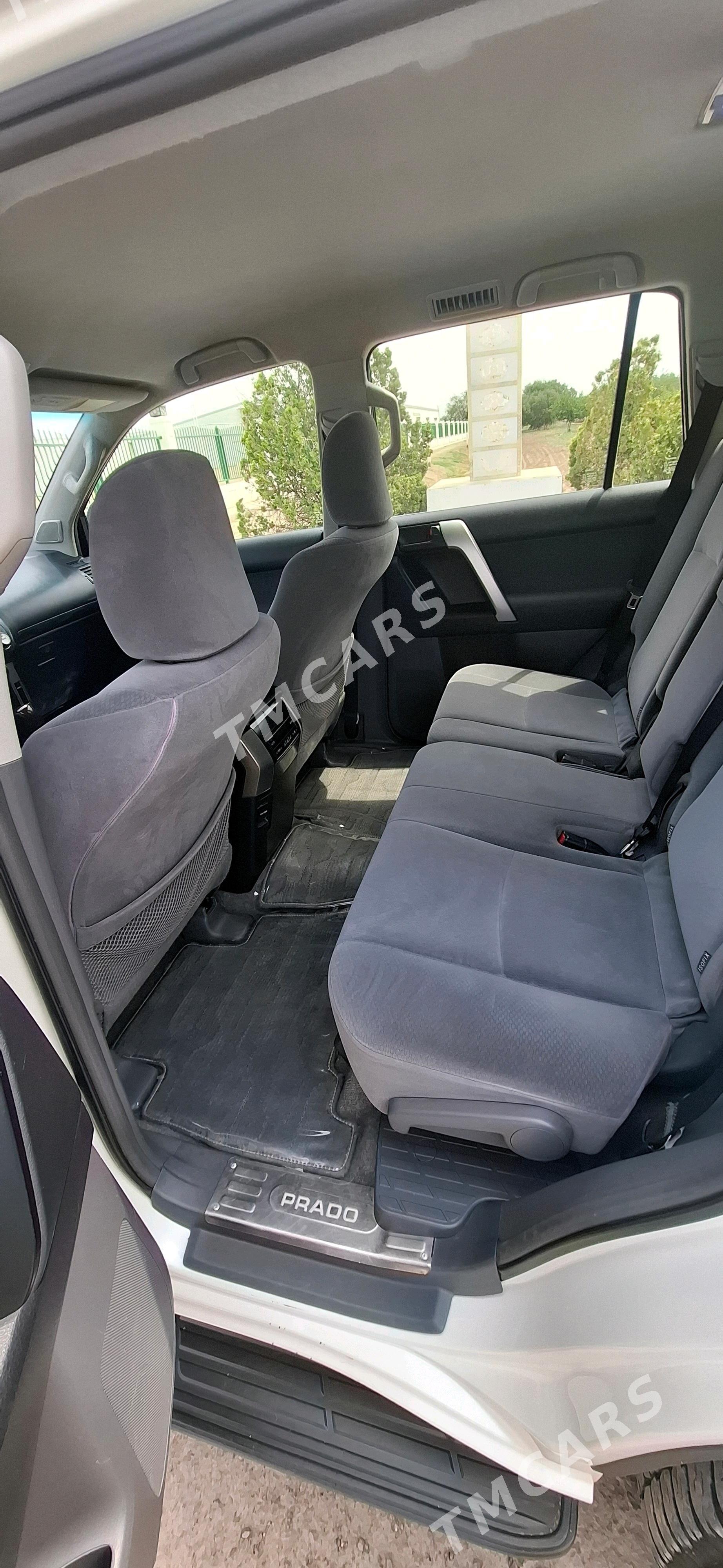Toyota Land Cruiser Prado 2013 - 495 000 TMT - Кёнеургенч - img 8