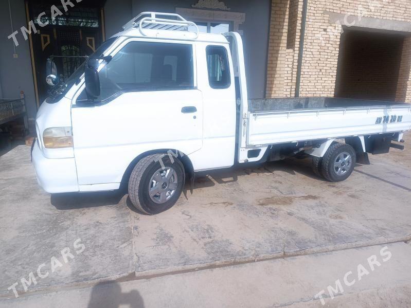 Hyundai H100 1999 - 75 000 TMT - Шабатский этрап - img 4