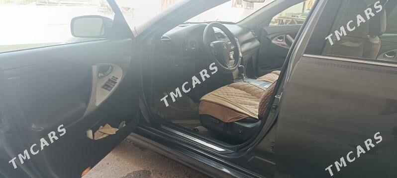 Toyota Camry 2010 - 190 000 TMT - Чарджоу - img 2