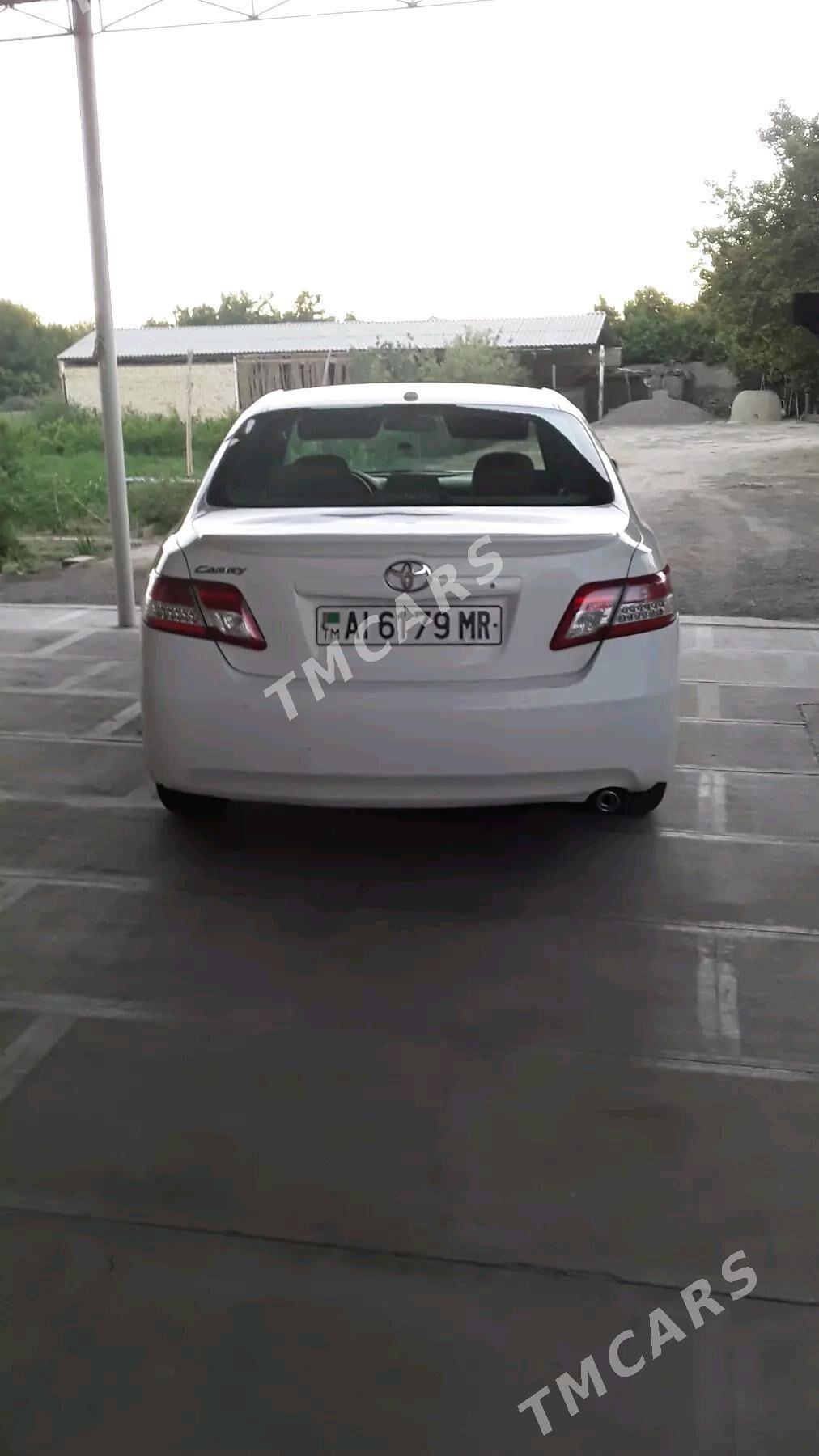 Toyota Camry 2011 - 192 000 TMT - Сакарчага - img 2