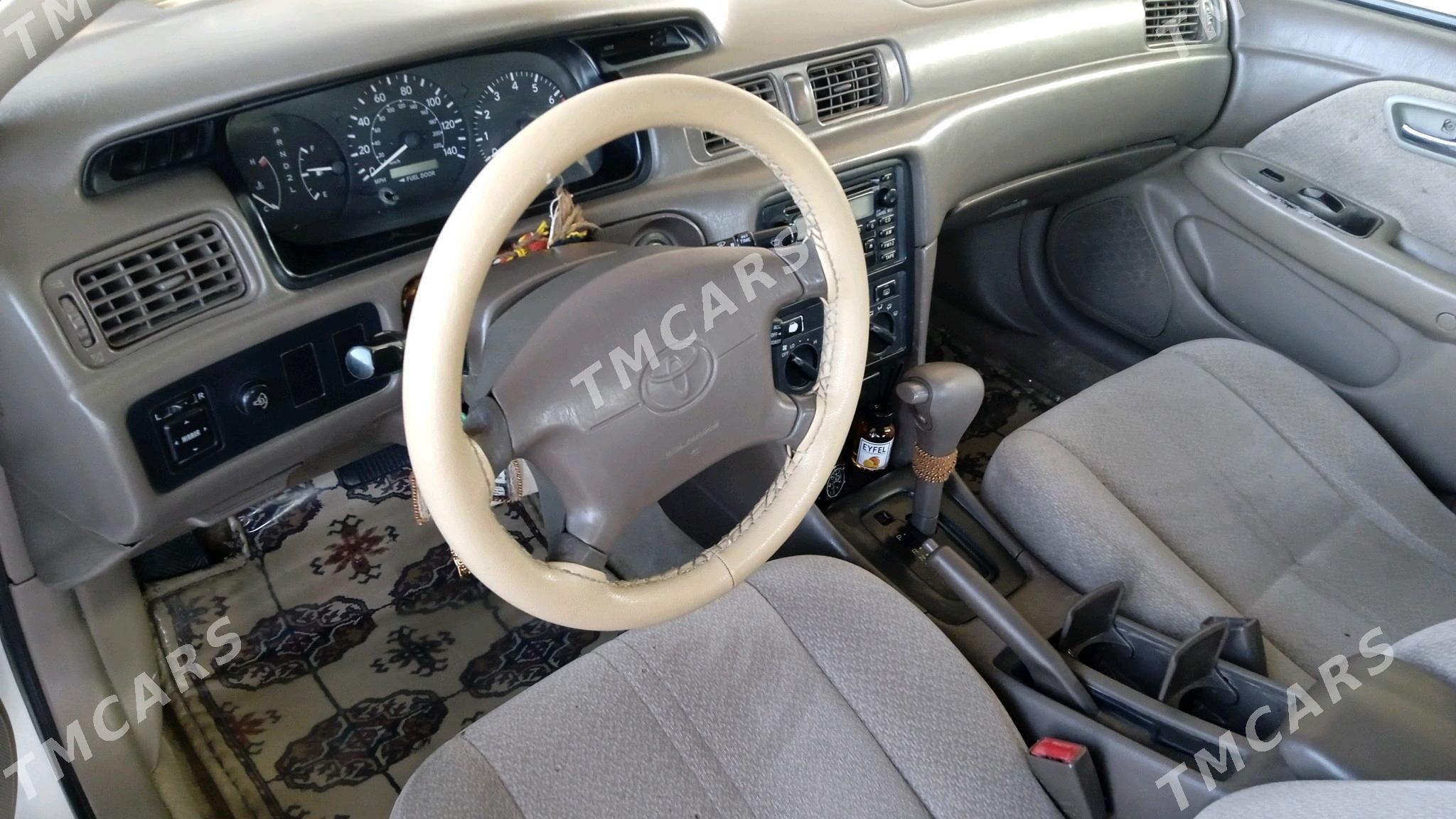 Toyota Camry 2000 - 118 000 TMT - Мары - img 4