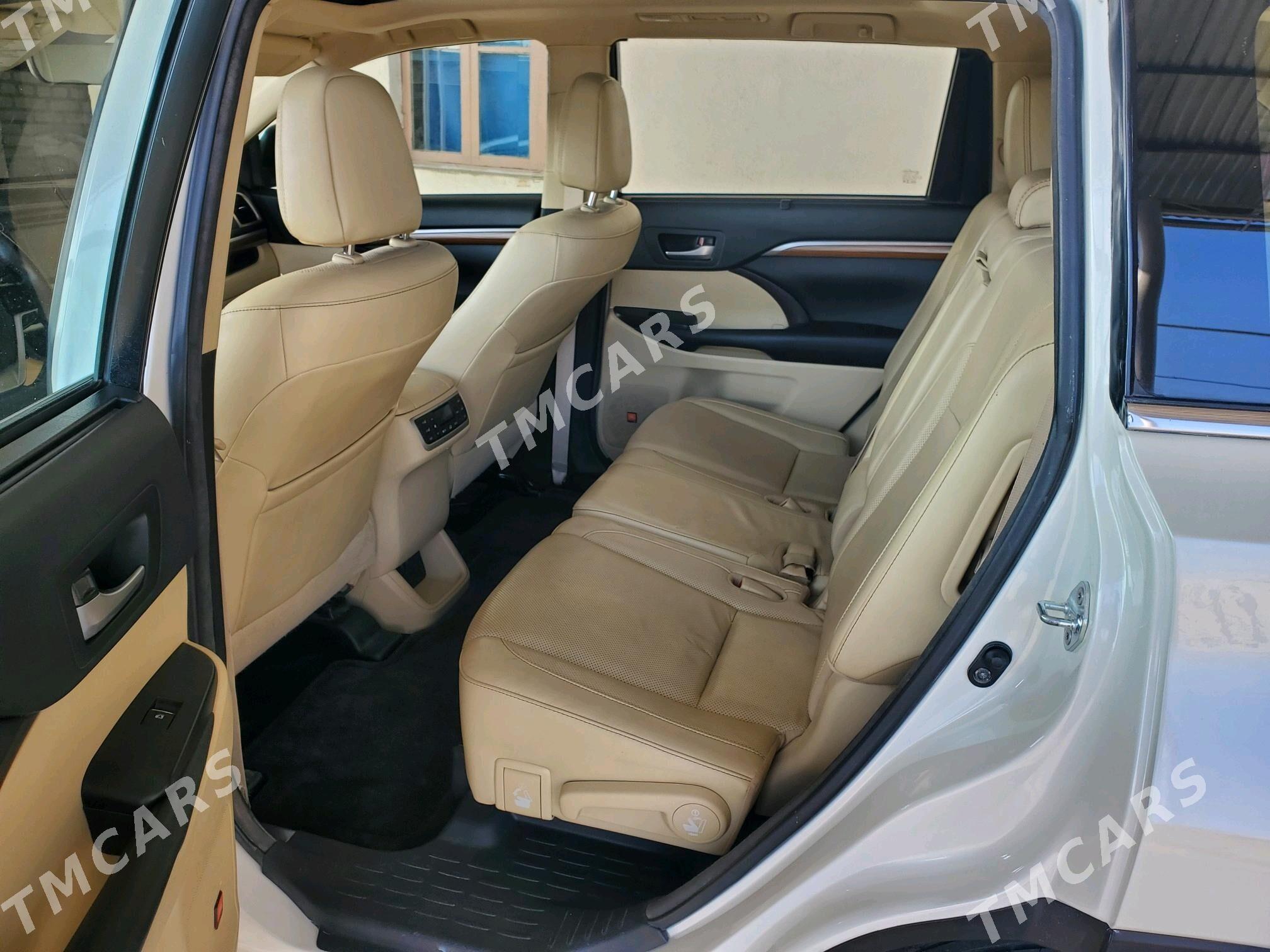 Toyota Highlander 2017 - 470 000 TMT - Baýramaly - img 5