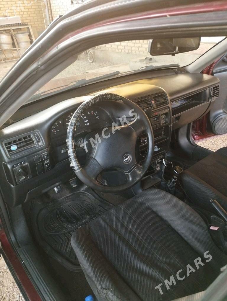 Opel Vectra 1991 - 34 000 TMT - Sakarçäge - img 3