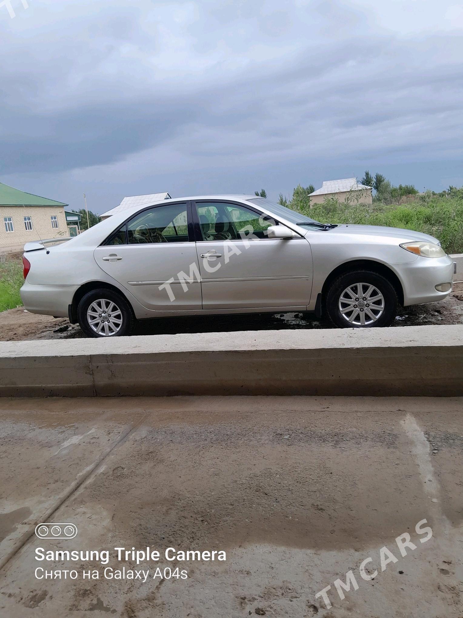 Toyota Camry 2004 - 130 000 TMT - Köneürgenç - img 3