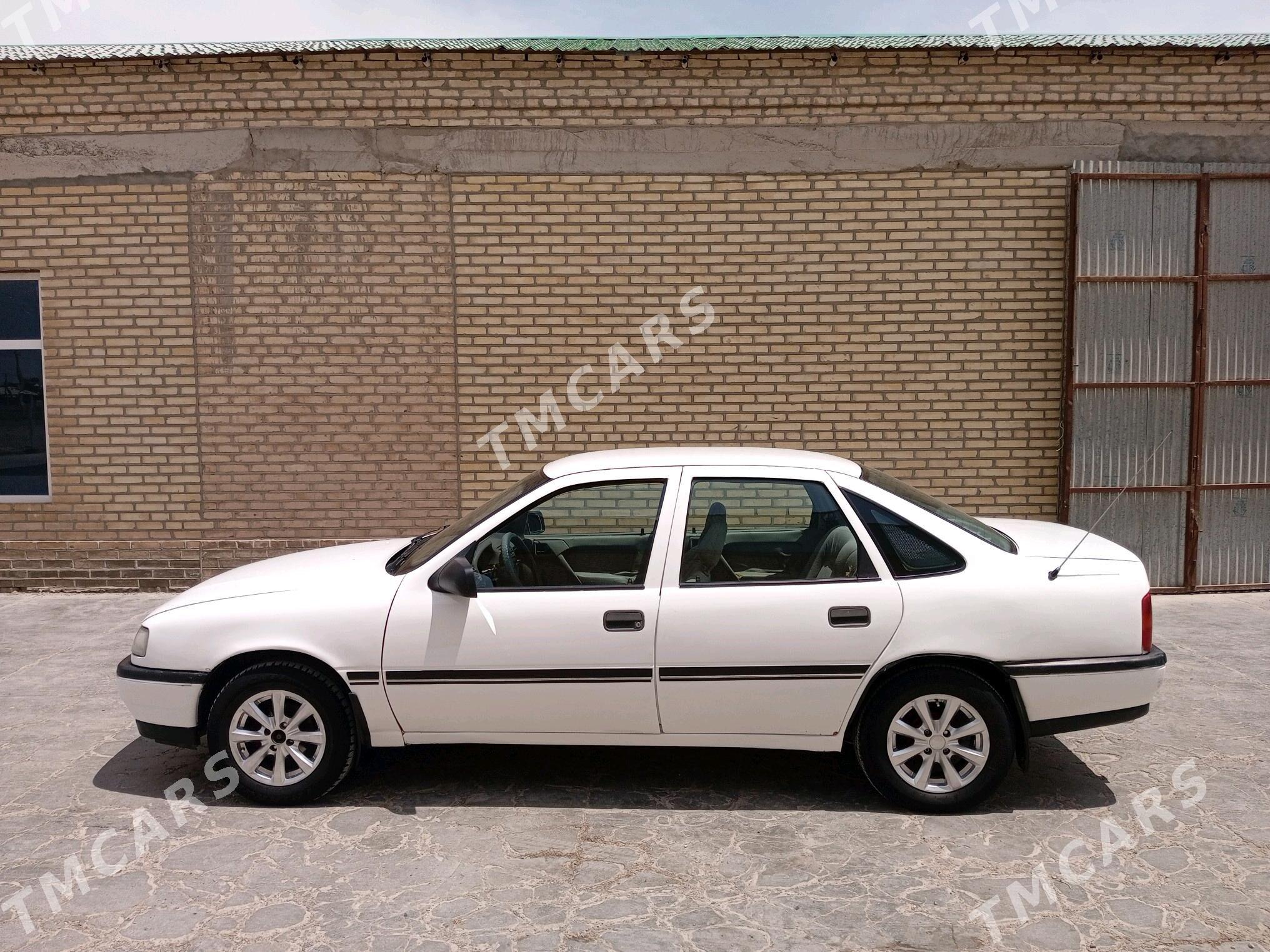 Opel Vectra 1992 - 27 500 TMT - Мары - img 4