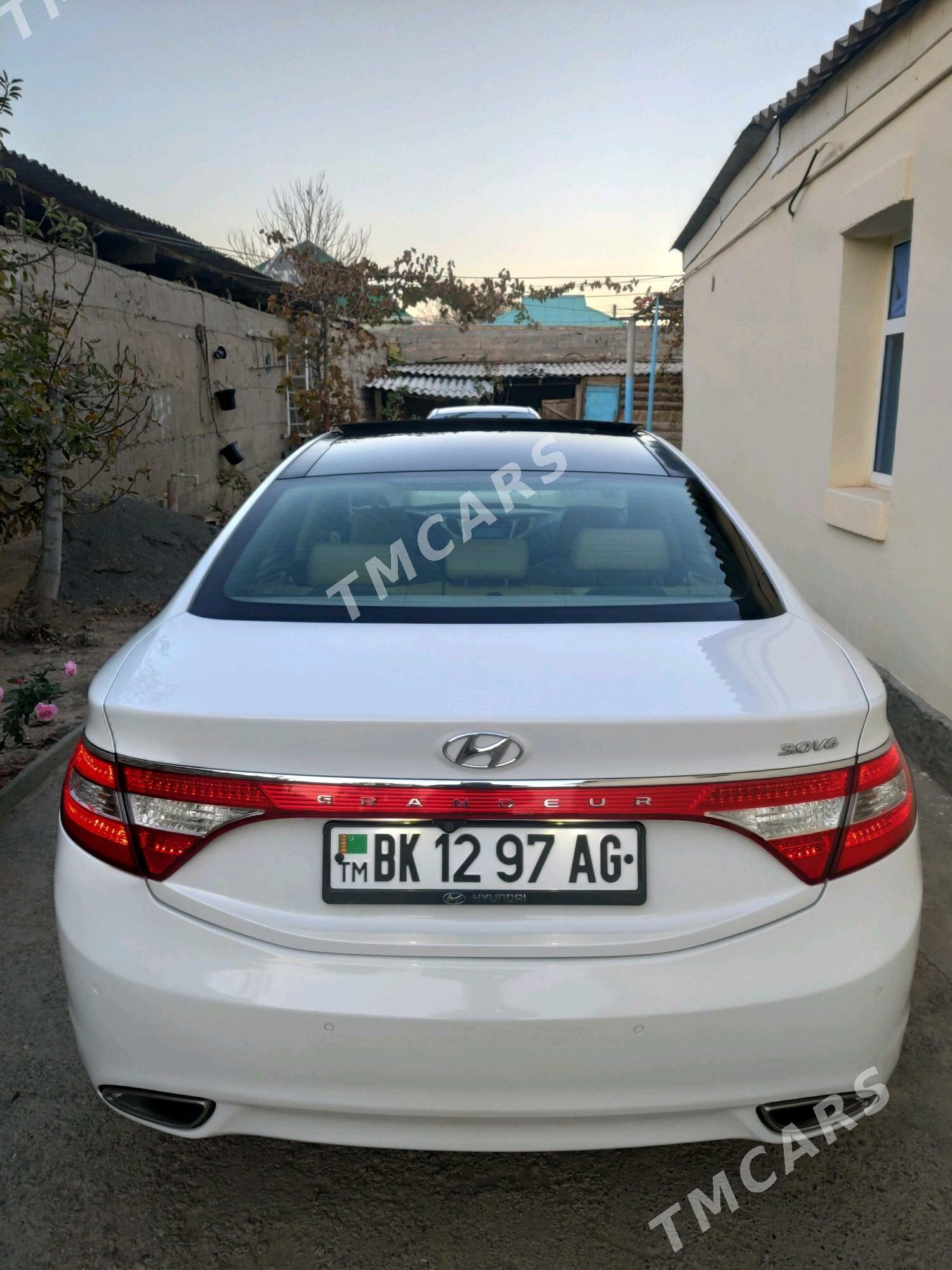 Hyundai Grandeur 2014 - 236 000 TMT - Ашхабад - img 4