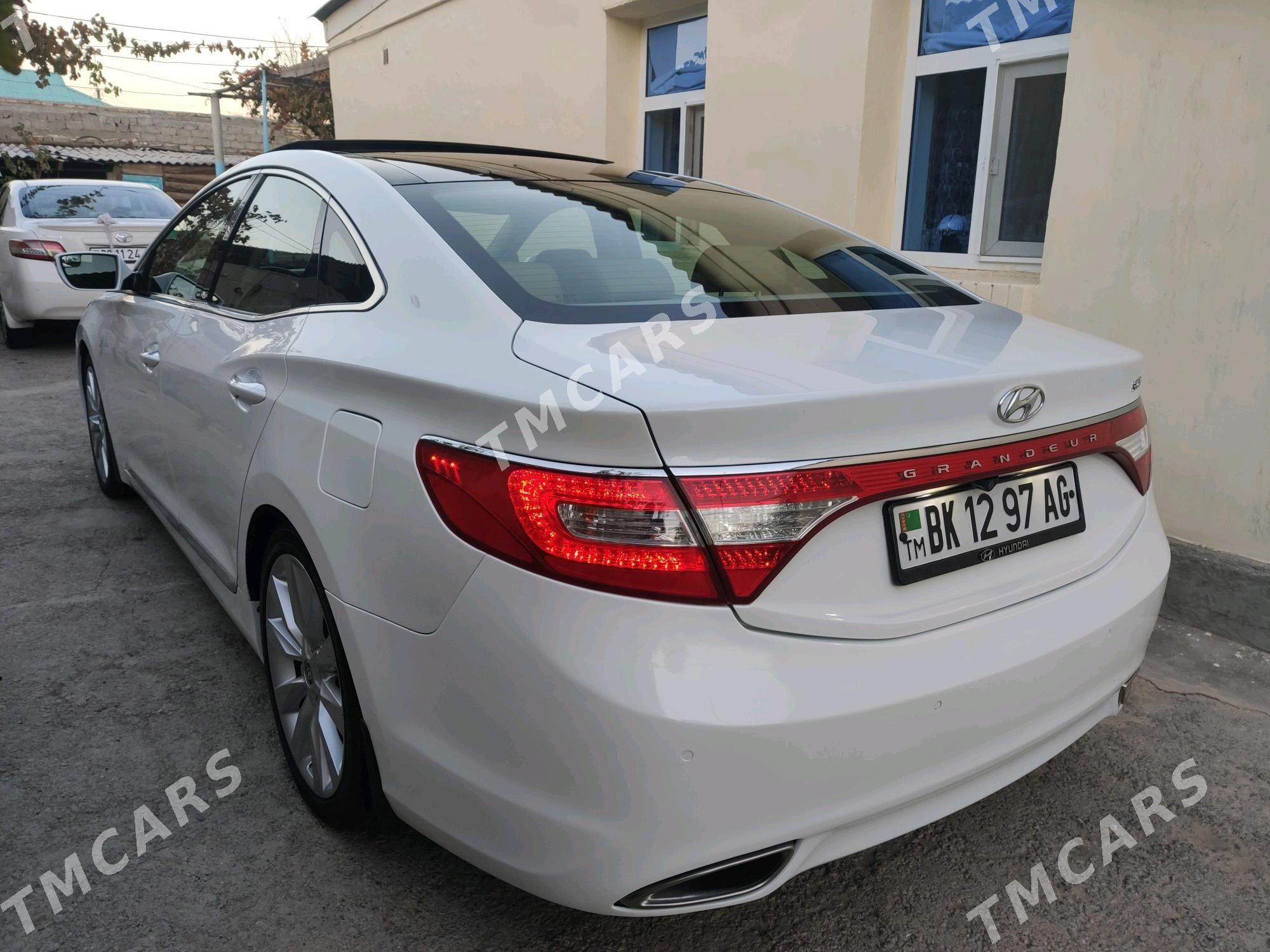 Hyundai Grandeur 2014 - 236 000 TMT - Ашхабад - img 3