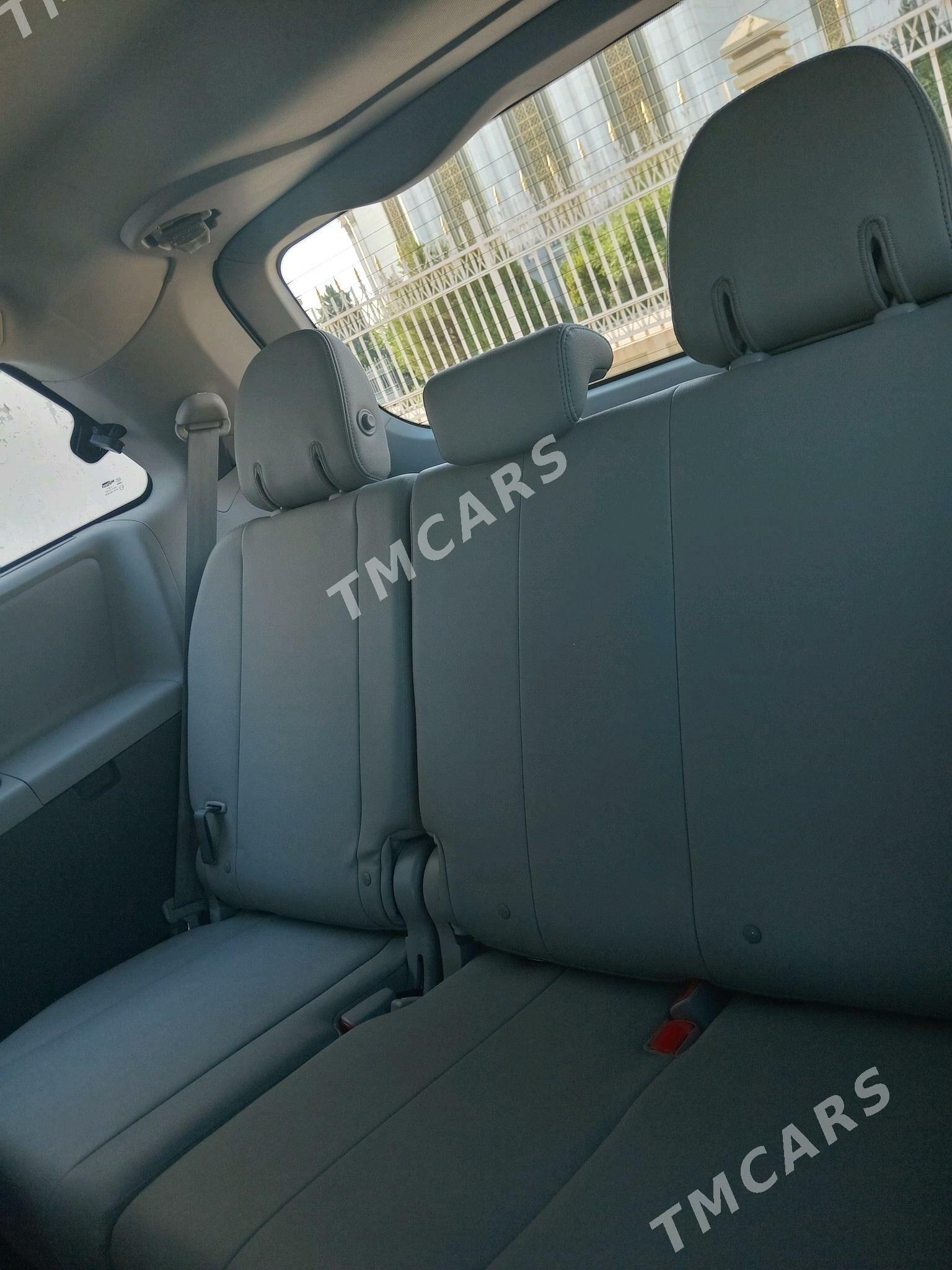Toyota Sienna 2018 - 400 000 TMT - Türkmenabat - img 7