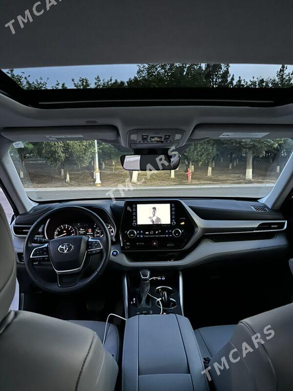Toyota Highlander 2022 - 680 000 TMT - Aşgabat - img 8